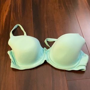 FINAL MARKDOWN BEING DONATED Victoria’s Secret bra